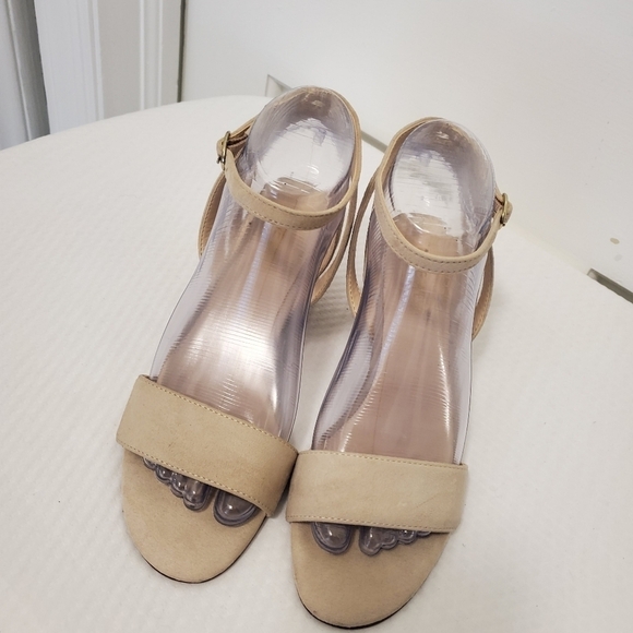 Nine West Light Beige Strappy Sandals Size 6.5 - Picture 9 of 14